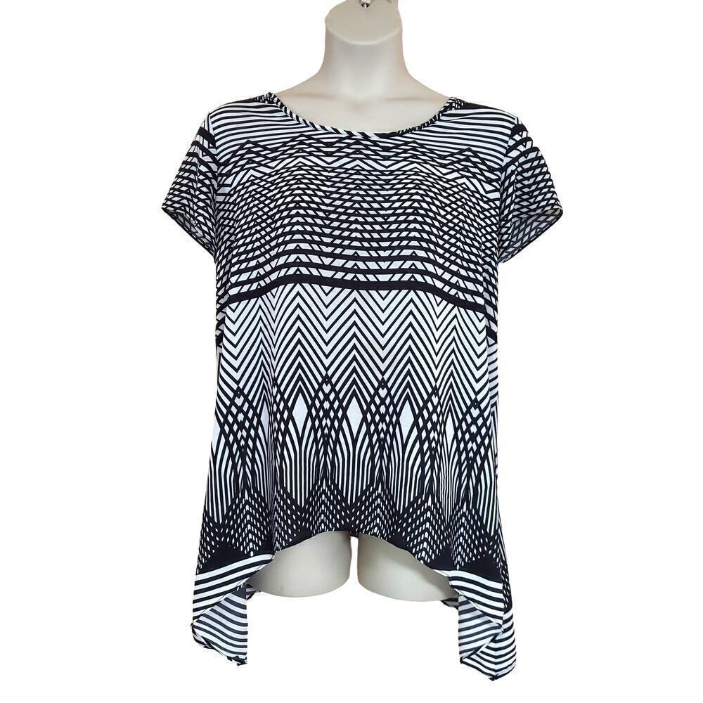Cato Plus Size Women's Black & White Geo Print Short Sleeve Blouse